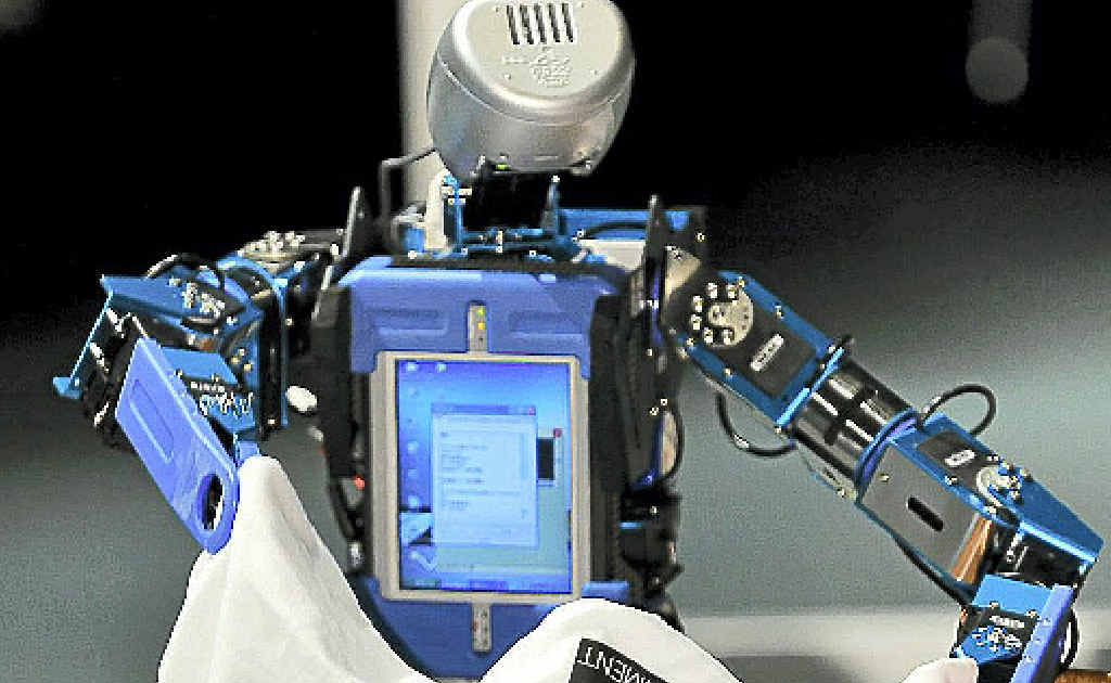 Robots will help with everything in the 2031 home, from shopping and cleaning to caring for older family members. Robots will help with everything in the 2031 home, from shopping and cleaning to caring for older family members.